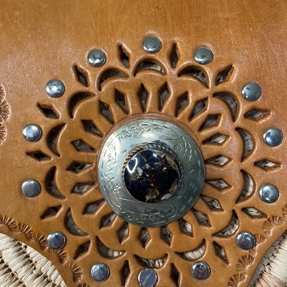 Handmade Round Raffia&Leather Crossbody Bag with Silver and Stone Embellishment - Picture 8 of 9